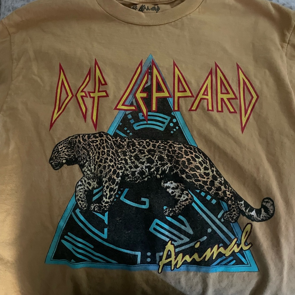 Yellow band tee